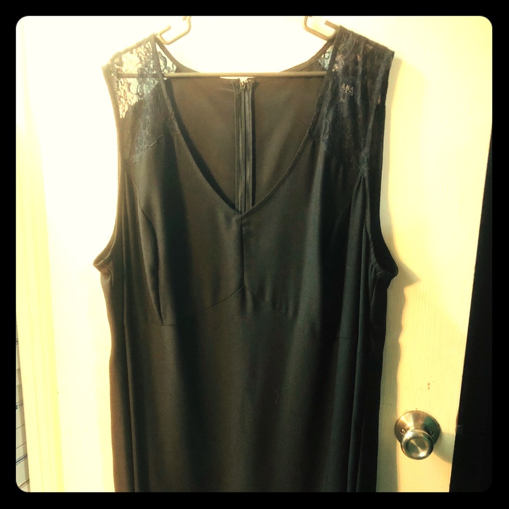 BRAND NEW LBD! GORGEOUS! Plus size 22-24W